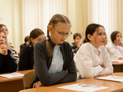 Пятёрочка и Лиза Алерт запускают занятия по безопасности для дошкольников