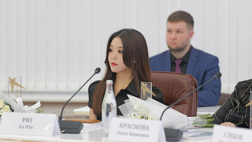 Премия Высота: саратовские педагоги получили 2,1 млн