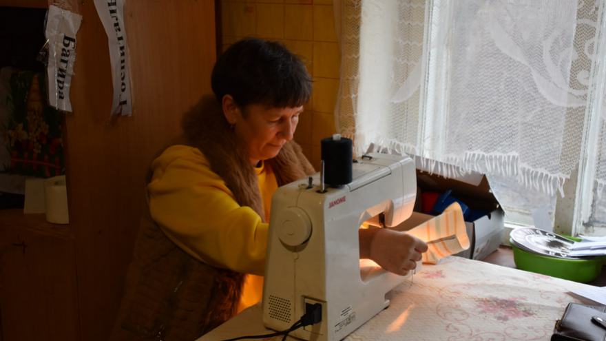 Часто случается, что зимой пацаны из 300 переходят в 200, потому что замерзают в танке. Как волонтеры из Саратовской области помогают спасать солдат на СВО
