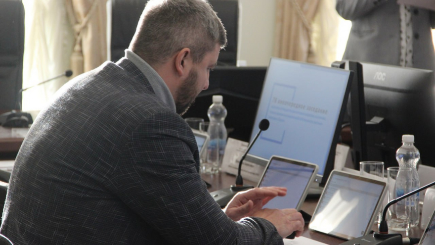 В бюджет Саратова закладывают деньги на повышение зарплат