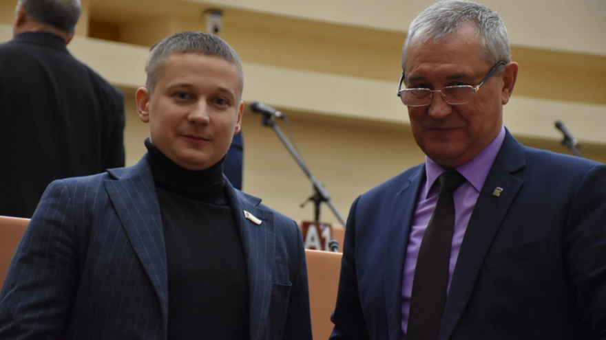 Охрана школ, зарплаты бюджетникам, выплаты по инвесткредитам: утверждены последние в 2025 году поправки в областной бюджет