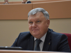 Охрана школ, зарплаты бюджетникам, выплаты по инвесткредитам: утверждены последние в 2025 году поправки в областной бюджет