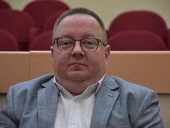 Охрана школ, зарплаты бюджетникам, выплаты по инвесткредитам: утверждены последние в 2025 году поправки в областной бюджет