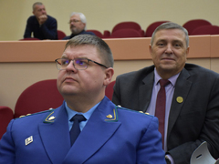 Охрана школ, зарплаты бюджетникам, выплаты по инвесткредитам: утверждены последние в 2025 году поправки в областной бюджет
