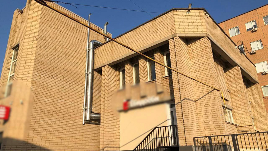 В Саратове демонтировали вывеску Ёбидоёби