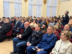 Ремонт дорог, новый подход к озеленению, льготный общественный транспорт: представлен отчет о работе энгельсской администрации