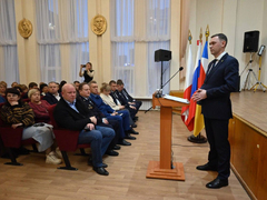 Ремонт дорог, новый подход к озеленению, льготный общественный транспорт: представлен отчет о работе энгельсской администрации