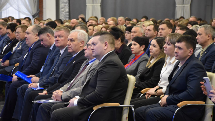 Вовлеченность, ответственность, результат: Бусаргин призвал активно работать над новой программой Единой России