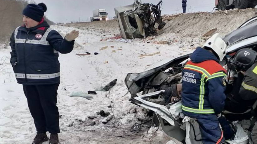 Четверо разбились в ДТП на трассе в Саратовской области