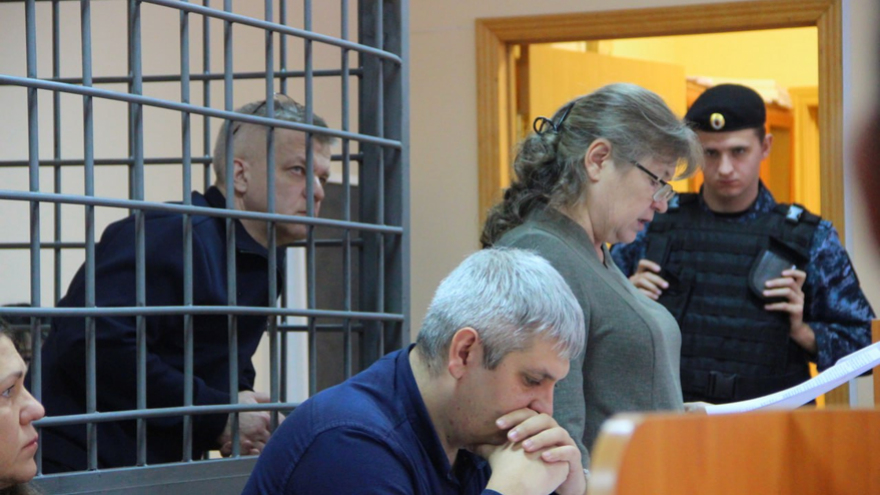 Инсульт, опухоль мозга, операции: экс-чиновники Шихалов и Пожаров пожаловались судье на проблемы со здоровьем