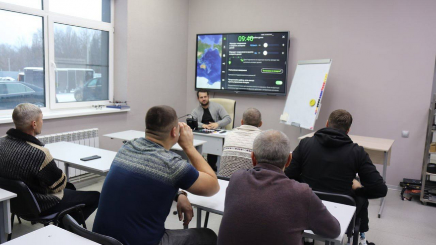 Глава района рассказал о подготовке пилотов дронов в Балашове