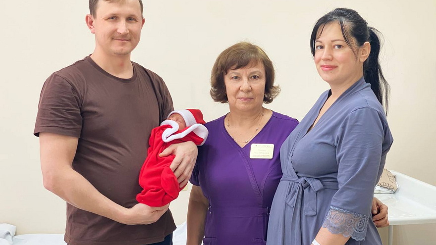 В саратовском роддоме младенцев наряжают в новогодние костюмы