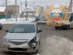 В столкновении Toyota Venza и Hyundai Solaris пострадал человек