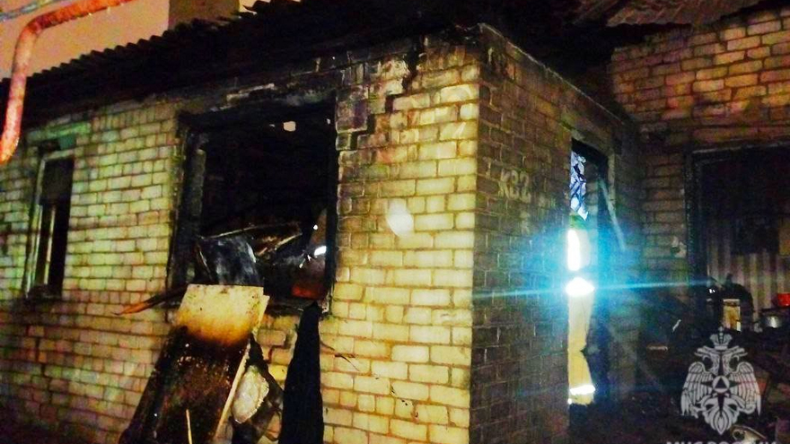В Энгельсе мужчина погиб в 100-метровом пожаре