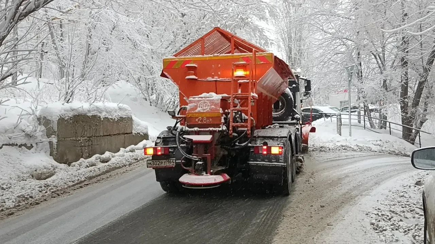 В Саратове готовятся к борьбе с затяжным снегопадом