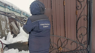 В Аткарске мужчину насмерть придавило железной конструкцией