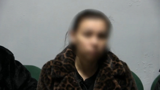 В Саратове рецидивистка украла кольцо из магазина Золотко (видео)