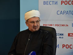 Глава мусульман Поволжья высказался об исламофобии и мигрантах в Саратовской области
