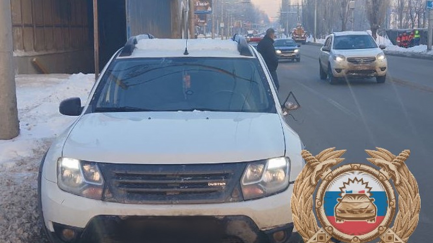 В Саратове водитель КамАЗа устроил ДТП у кладбища