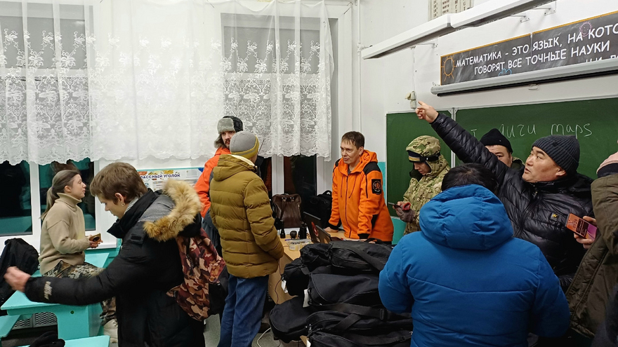 Работают без сна и отдыха в мороз: в Саратовской области больше сотни человек ищут 15-летнего подростка