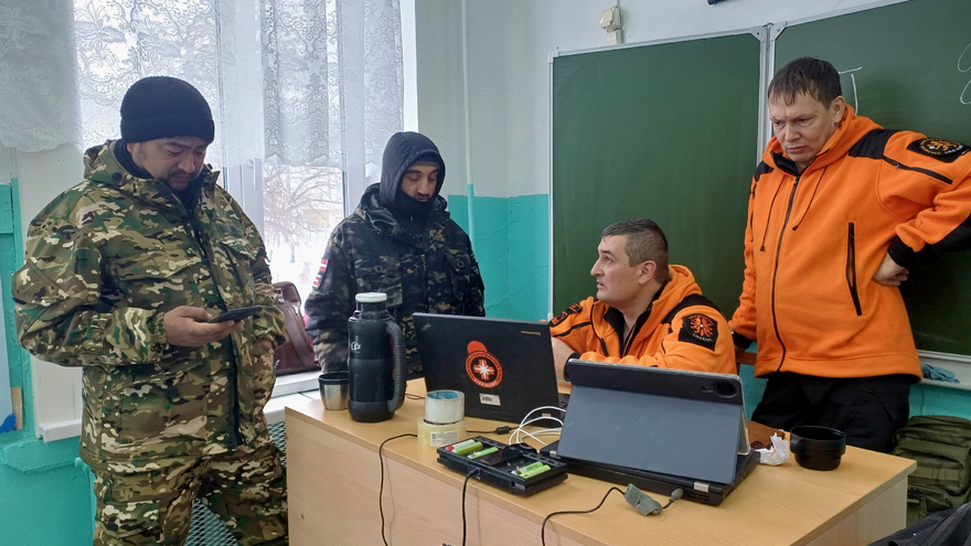 Работают без сна и отдыха в мороз: в Саратовской области больше сотни человек ищут 15-летнего подростка