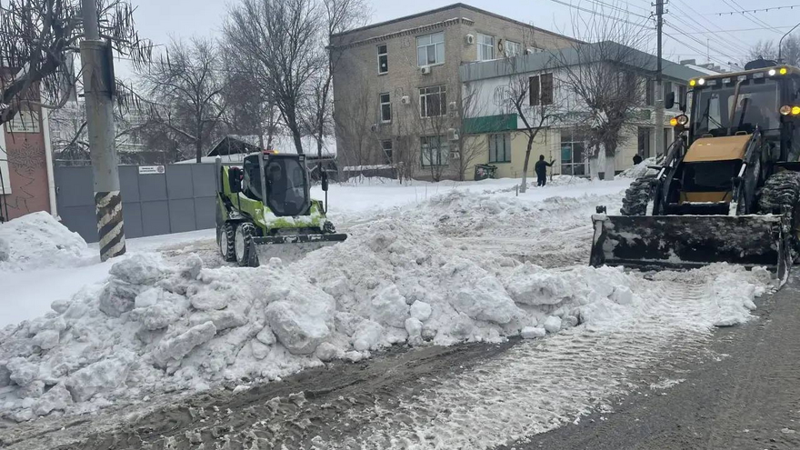 В Энгельсском районе вывезли 1,7 тысячи кубометров снега