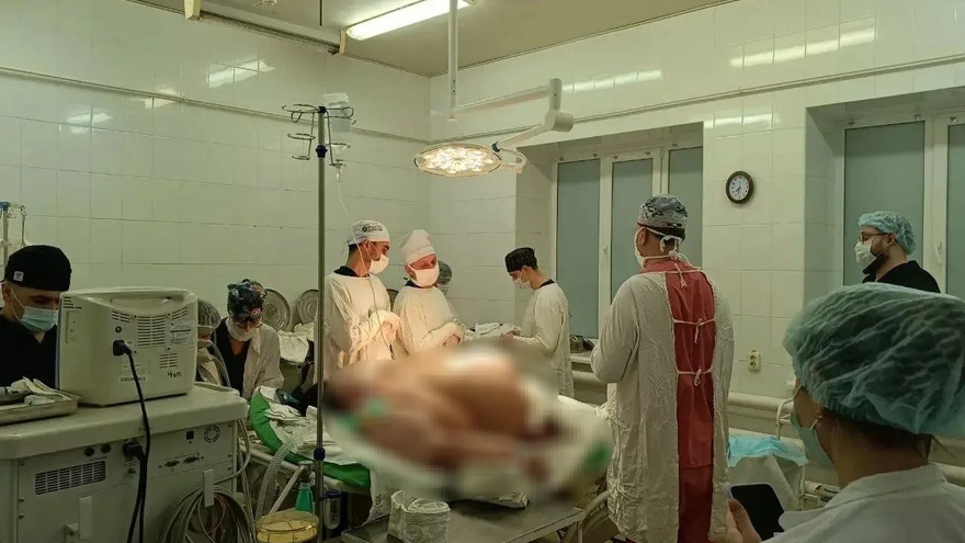 В Саратовской области прооперировали 200-килограммовую пациентку: потребовалось четыре хирурга