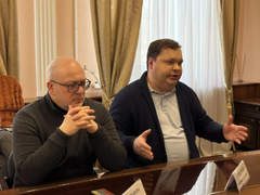 В Энгельсе готовятся к масштабной замене вывесок на иностранных языках