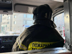 МЧС: пожарные гидранты в центре Саратова заблокировало снегом и льдом