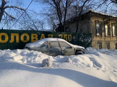 Улицы Саратова продолжают зачищать от брошенных машин
