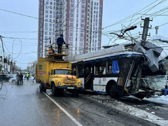 После жесткого ДТП с троллейбусом в Энгельсе завели уголовное дело