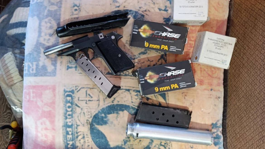 Саратовцу вместе с гаражом достались 254 патрона, пистолет и уголовная статья 