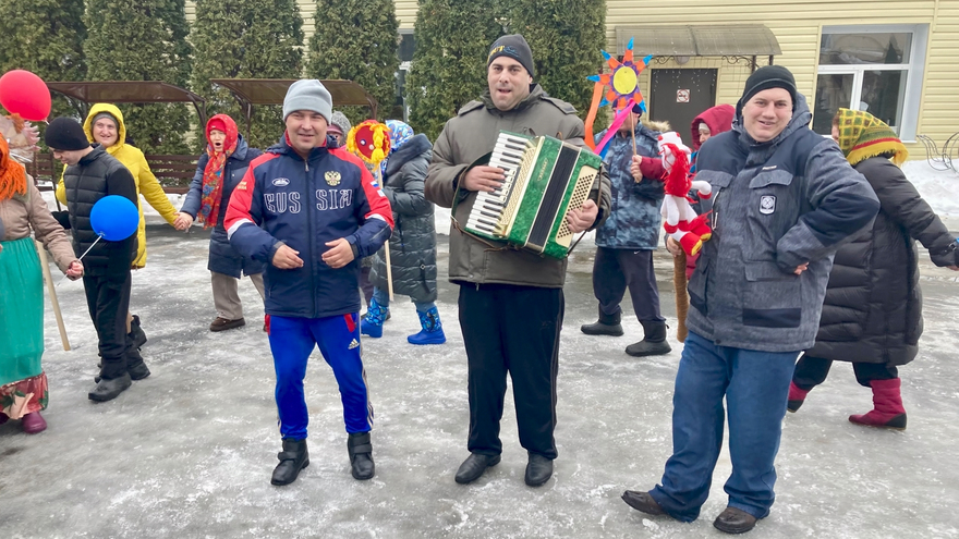 В Энгельсском доме-интернате прошли масленичные гуляния