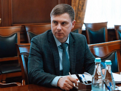 Исаев потребовал усилить борьбу с гололедом в Саратове