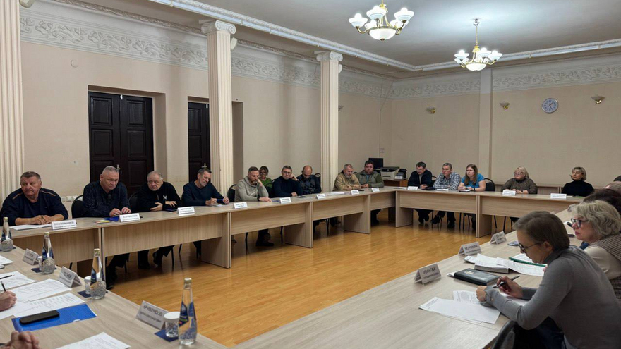 В Энгельсе намерены до нового отопсезона решить вопрос с оплатой за отопление по нормативам