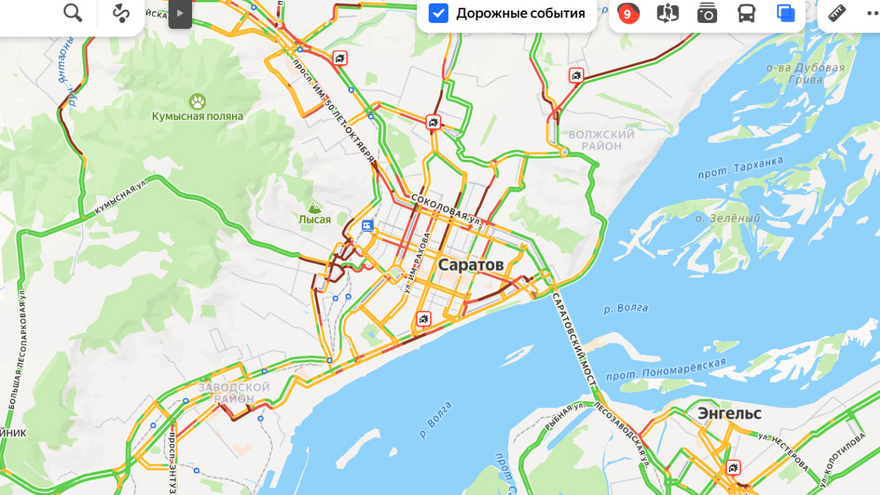 Саратовцы встали в 9-балльных пробках