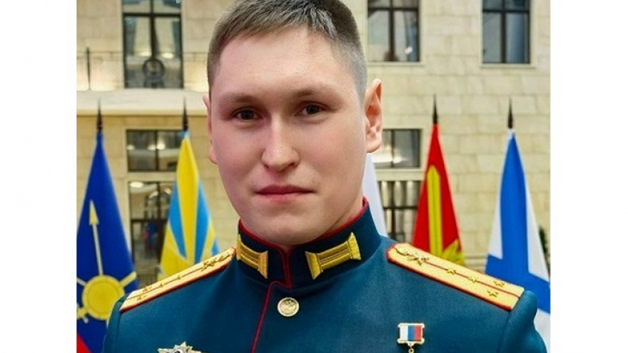 Боец из Саратовской области получил звание Героя России