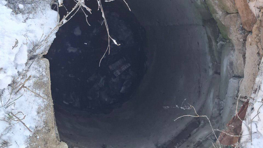 Директора филиала Облводоресурса будут судить за падение женщины в колодец