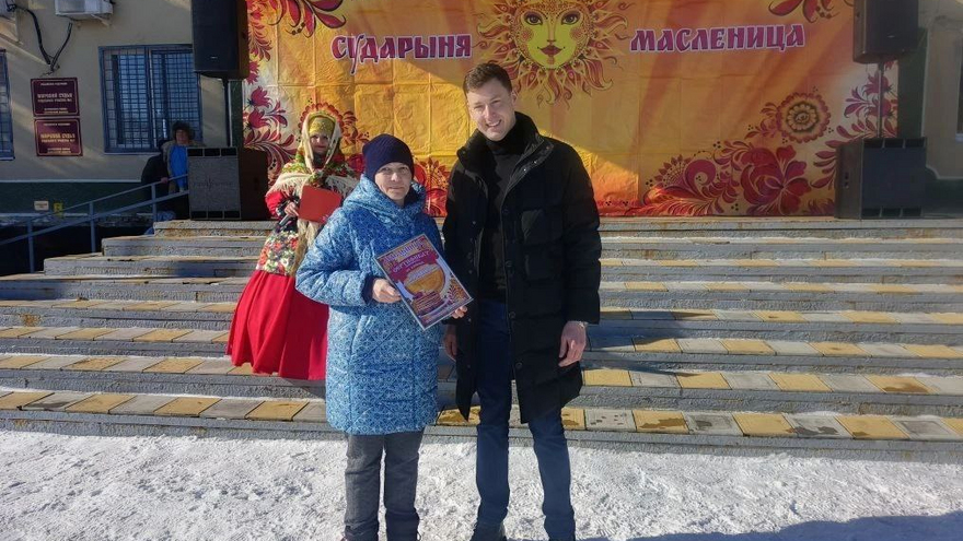 В Саратовской области глава района стал участником чемпионата по блинам