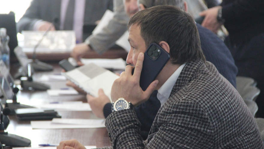 Безопасный город, строительство скверов, благоустройство набережной: в бюджет Саратова вносят очередные поправки