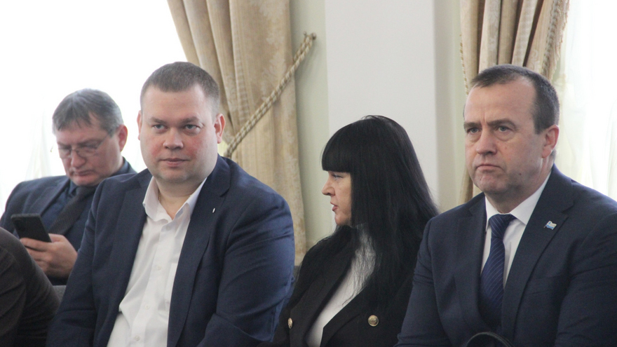 Безопасный город, строительство скверов, благоустройство набережной: в бюджет Саратова вносят очередные поправки