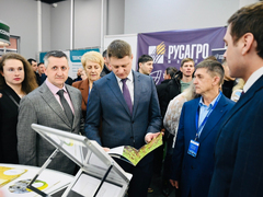ФосАгро активно сотрудничает с саратовскими фермерами