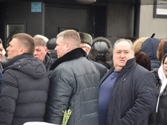 Сотни саратовцев встали в очередь ради прощания с Николаем Островским