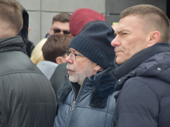 Сотни саратовцев встали в очередь ради прощания с Николаем Островским