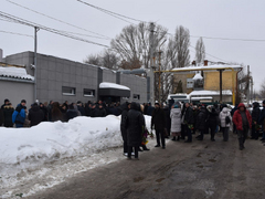 Сотни саратовцев встали в очередь ради прощания с Николаем Островским