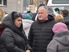 Сотни саратовцев встали в очередь ради прощания с Николаем Островским