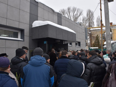 Сотни саратовцев встали в очередь ради прощания с Николаем Островским