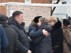 Сотни саратовцев встали в очередь ради прощания с Николаем Островским