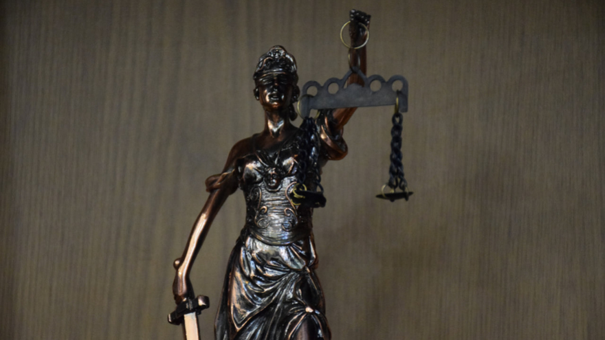 Суд в Саратовской области воскресил мужчину после ошибки с документами