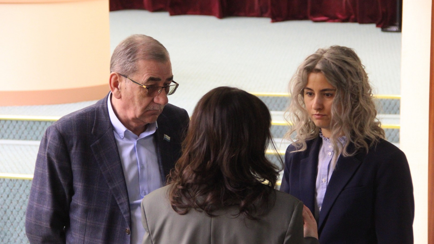Депутаты сняли полномочия мэра Саратова с Михаила Исаева